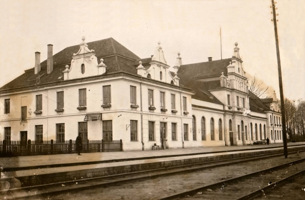 Пинский вокзал в межвоенный период. 1930-е года