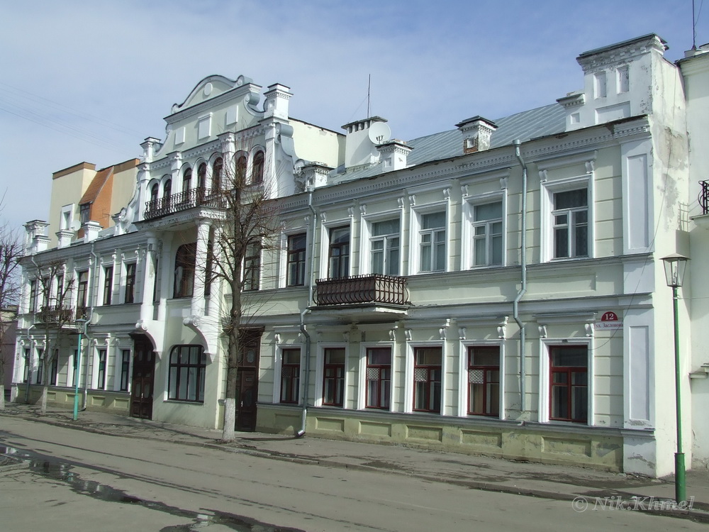 Здание бывшего Азовско-Донского банка (ул.Заслонова,12)